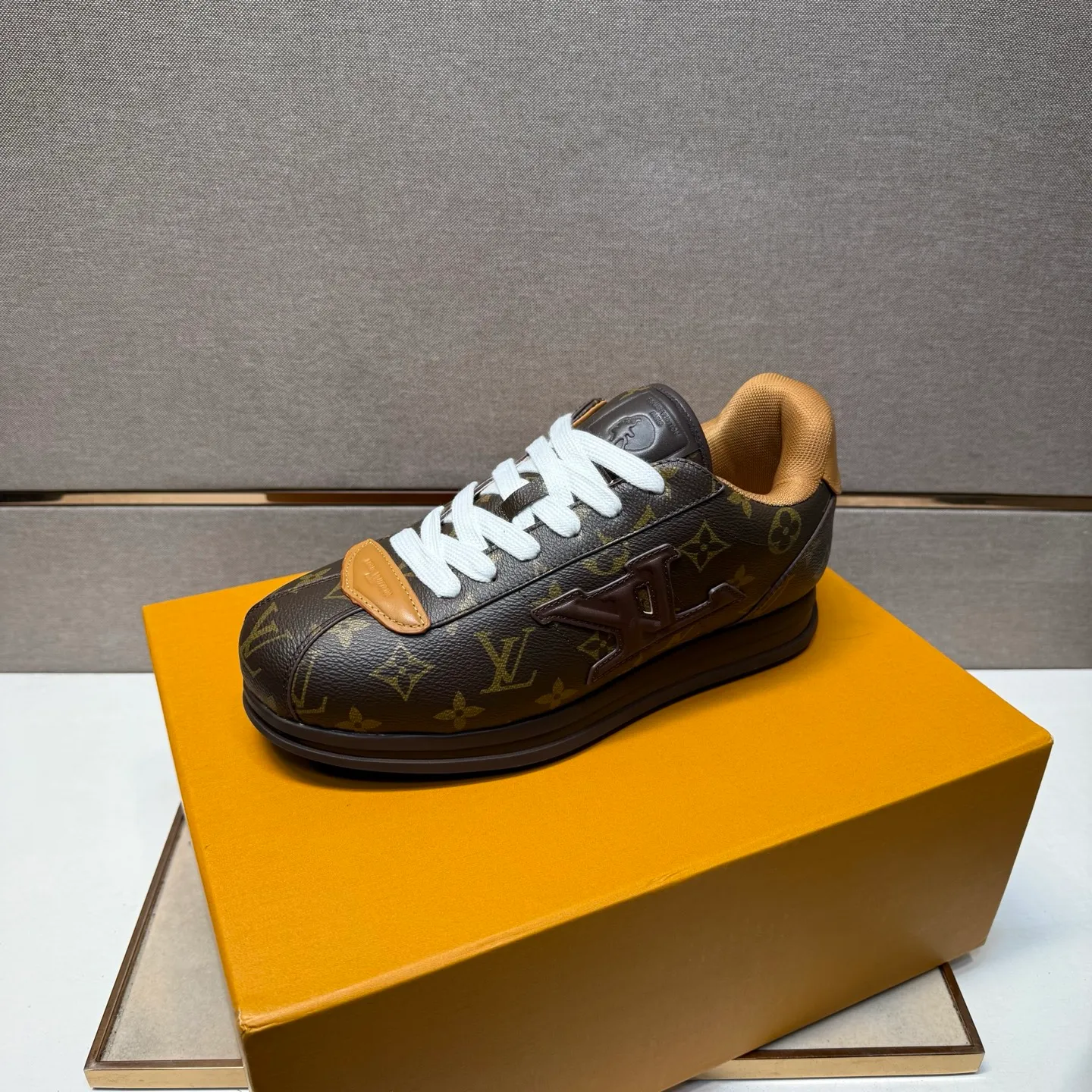 Men's men's shoes 💰pp560 [LV～] Men's casual shoes 2025z cabinet sales simultaneously 🔶Size: 38-44 #️⃣ 🔷2 colors🔜The upper is made of multi-material splicing➕Mesh lining, comfortable and breathable, sole: original comfortable and wear-resistant outsole, ⚠️real thing📱photographed🎬real thing is better📢📢📢